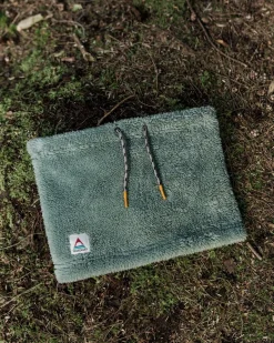 Neckwear & Snoods|Scarves & Neckwear>Floris van Bommel Ash Recycled Sherpa Fleece Snood Pistachio