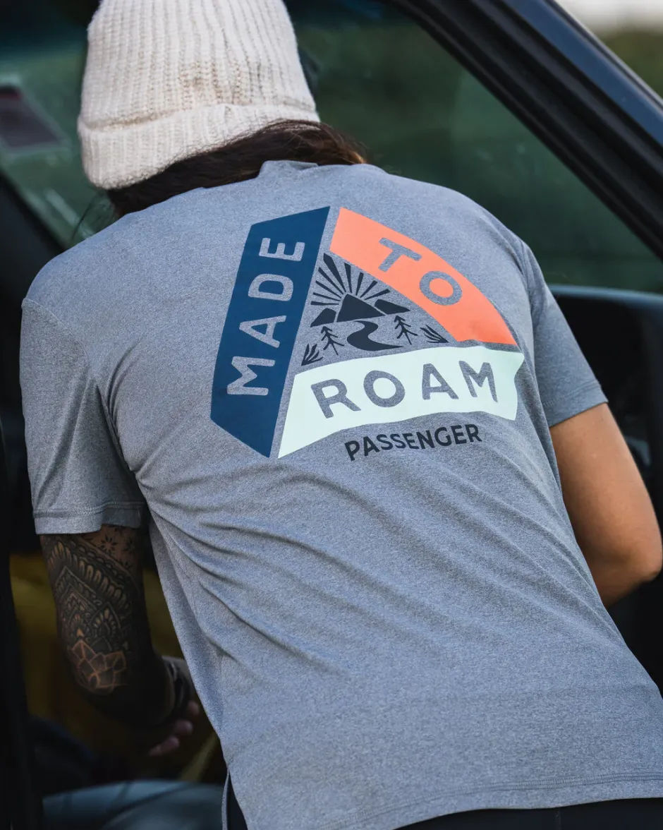 Tops & T-Shirts|Activewear>Passenger Aurora Recycled Active T-Shirt Grey Marl