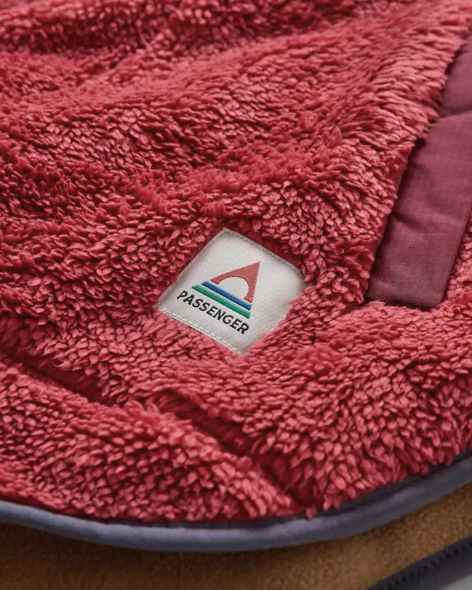 Fleece|Fleece>Passenger Beaumont Recycled Sherpa Hooded Fleece Earth Red