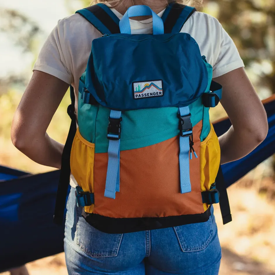 Backpacks & Bags|Backpacks & Bags>Passenger Boondocker Recycled 26L Backpack Multi Colour