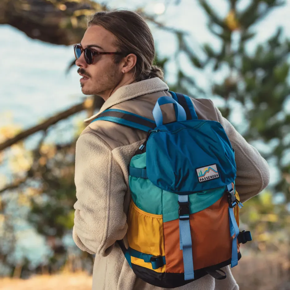 Backpacks & Bags|Backpacks & Bags>Passenger Boondocker Recycled 26L Backpack Multi Colour