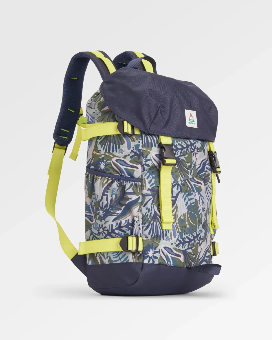 Backpacks & Bags|Backpacks & Bags>Passenger Boondocker Recycled 26L Backpack Abstract Seaweed Pistachio
