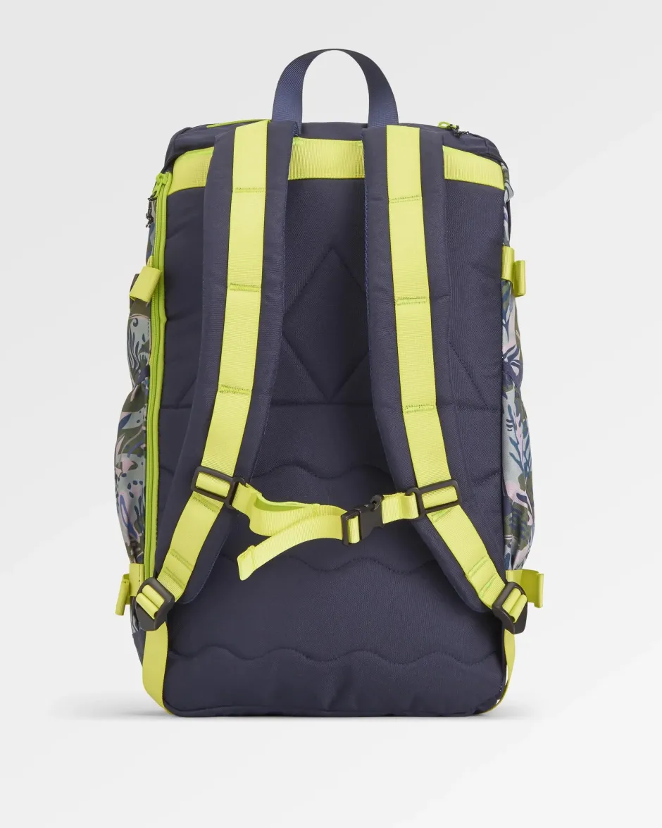 Backpacks & Bags|Backpacks & Bags>Passenger Boondocker Recycled 26L Backpack Abstract Seaweed Pistachio