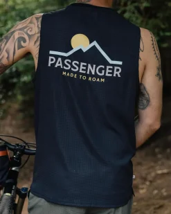 T-Shirts & Tank Tops|Activewear>Passenger Calling Active Recycled Vest Black
