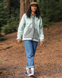Fleece|Fleece><noscript><img width=