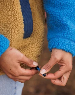 Fleece|Fleece><noscript><img width=