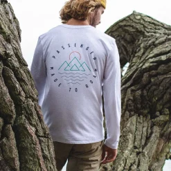 T-Shirts & Tank Tops>Passenger Escapism Recycled LS T-Shirt White