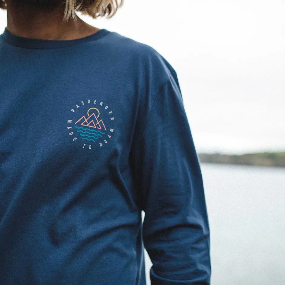 T-Shirts & Tank Tops|Men's Outlet>Passenger Escapism Recycled LS T-Shirt Dark Denim