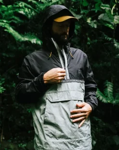 Water Resistant|Best Sellers>Passenger Flow 1/2 Zip Recycled Water Resistant Jacket True Black/Pistachio