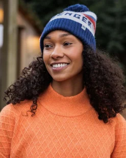 Knitwear><noscript><img width=