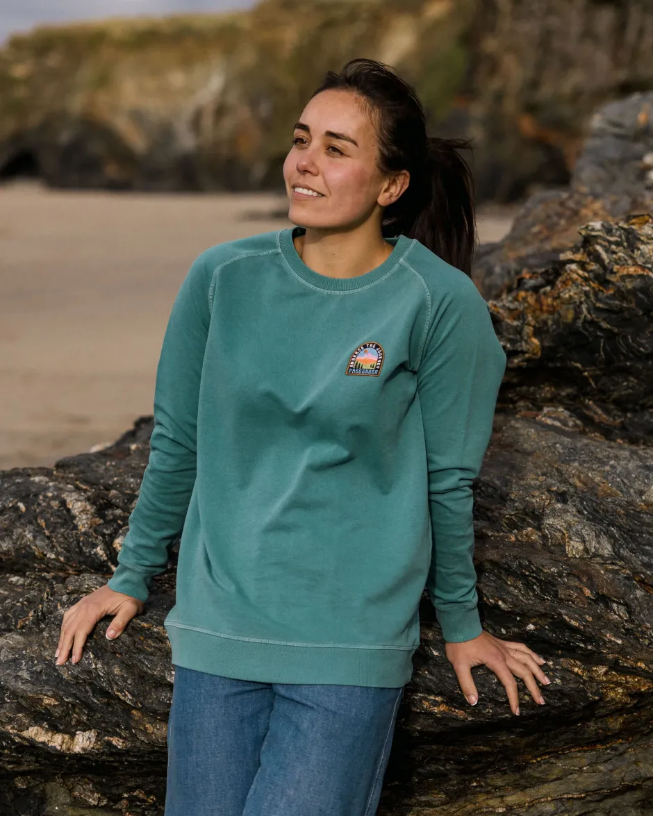 Hoodies & Sweatshirts|Women's Outlet>Passenger Journal Sweatshirt Blue Sea
