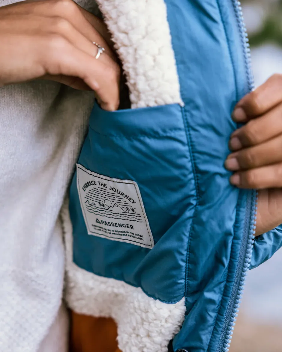 Women's Outlet|Women's>Passenger Kinsey Recycled 2.0 Jacket Washed Blue
