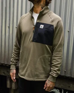 Hoodies & Sweatshirts|Men's Outlet>Passenger Offgrid 1/4 Zip Recycled Cotton Sweatshirt Dusty Olive
