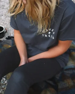 Tops & T-Shirts><noscript><img width=