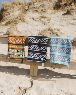 Accessories|Changing Robes & Ponchos><noscript><img width=