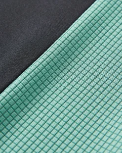 T-Shirts & Tank Tops|Activewear><noscript><img width=
