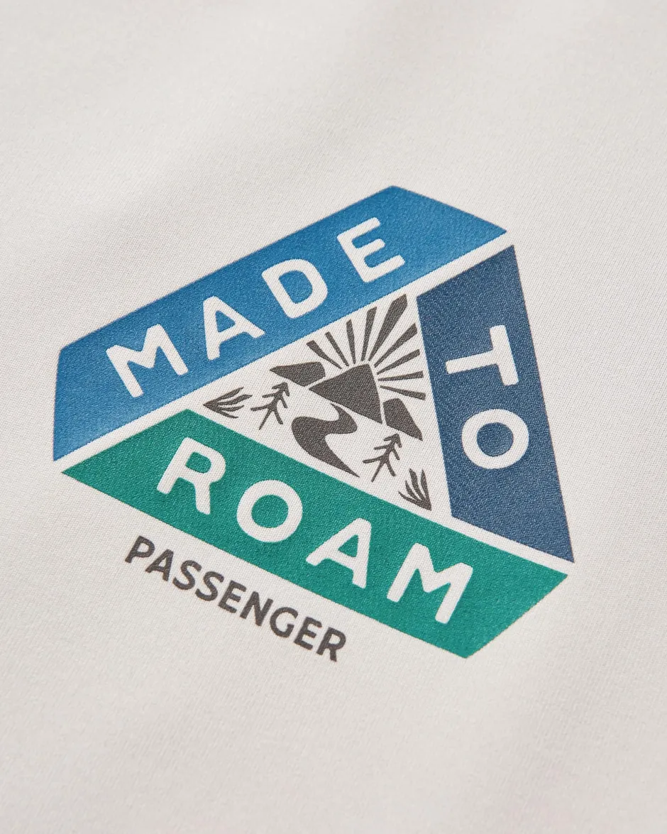 T-Shirts & Tank Tops|Activewear>Passenger Range Recycled Active LS T-shirt Dusty Ochre/ Vintage White