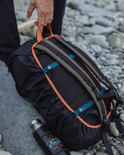 Backpacks & Bags|Backpacks & Bags>Passenger Recycled Waterproof Backpack Cover (18-35L) Black