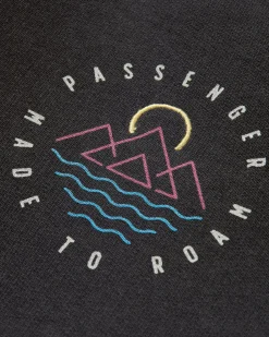 Hoodies & Sweatshirts><noscript><img width=