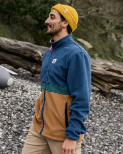 Fleece|Fleece><noscript><img width=