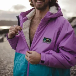 Changing Robes & Ponchos|Changing Robes & Surf Ponchos><noscript><img width=