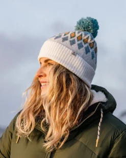 Accessories|Men's Outlet>Passenger Snowdrop Recycled Bobble Hat Vintage White