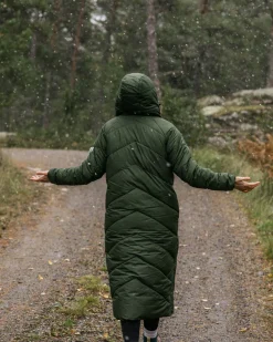 Insulated|Winter Road Trip Essentials><noscript><img width=