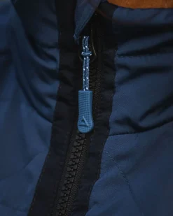 Water Resistant|Insulated><noscript><img width=