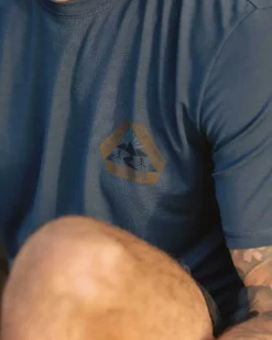 T-Shirts & Tank Tops|Activewear><noscript><img width=