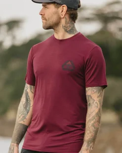 T-Shirts & Tank Tops|Activewear>Passenger Trail Recycled Active T-Shirt Wine