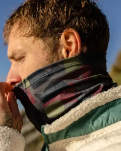 Accessories|Activewear>Passenger Trail Recycled Gaiter Charcoal Camo Pattern