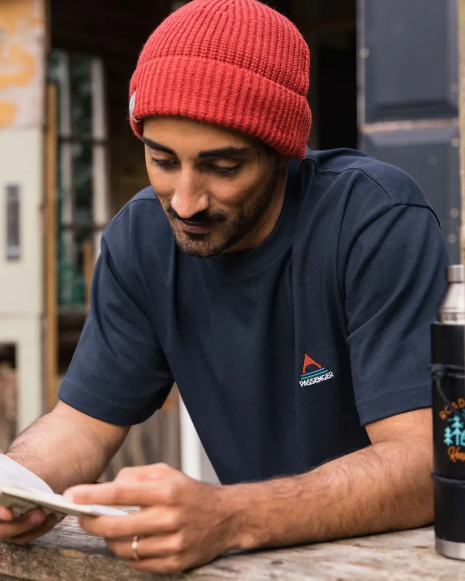 T-Shirts & Tank Tops|Men's Outlet>Passenger Vita Organic Relaxed Fit T-Shirt Deep Navy